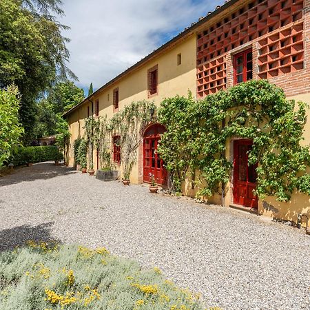 לוקה Agriturismo Mansi Bernardini מראה חיצוני תמונה