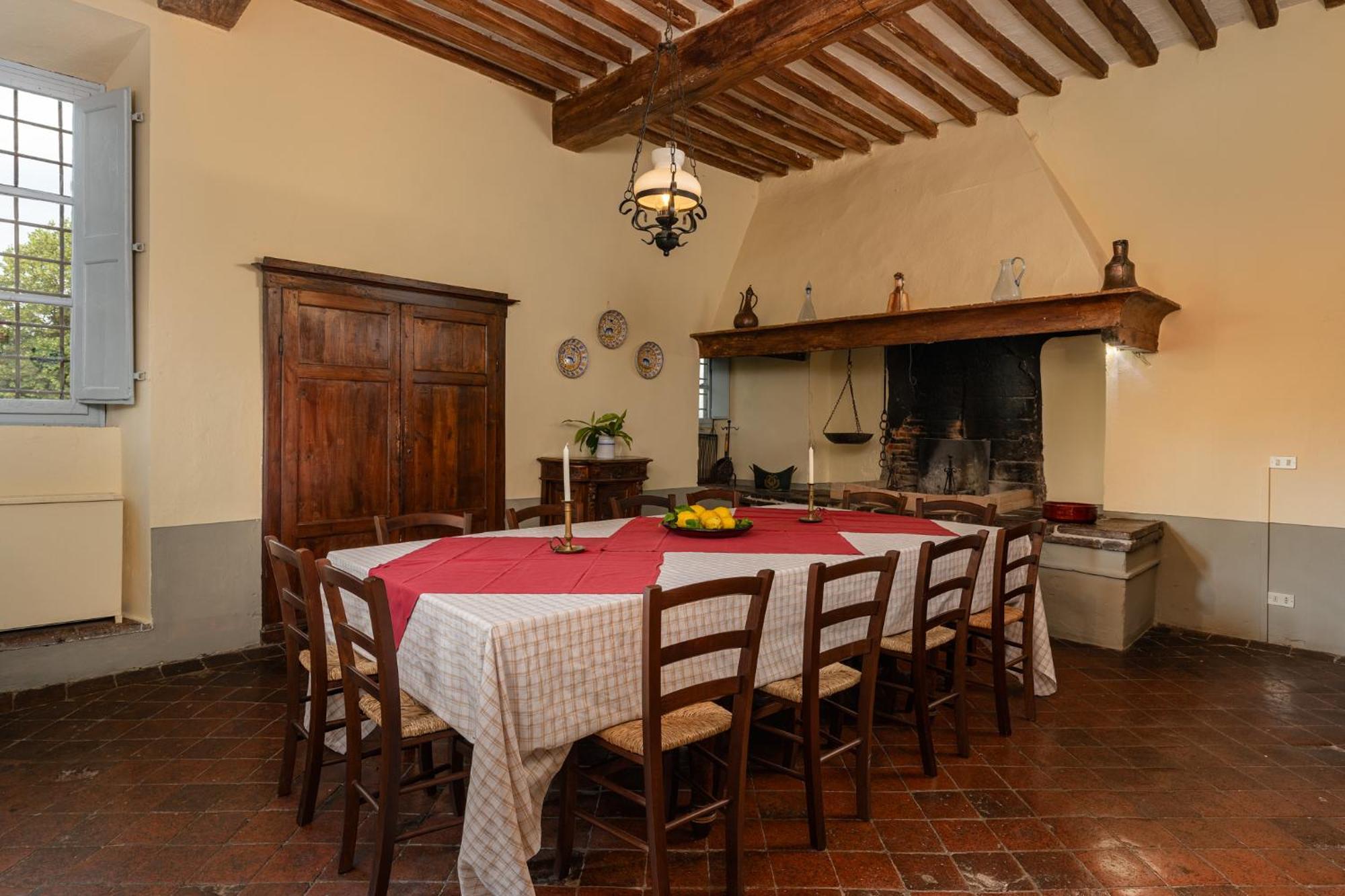 לוקה Agriturismo Mansi Bernardini מראה חיצוני תמונה